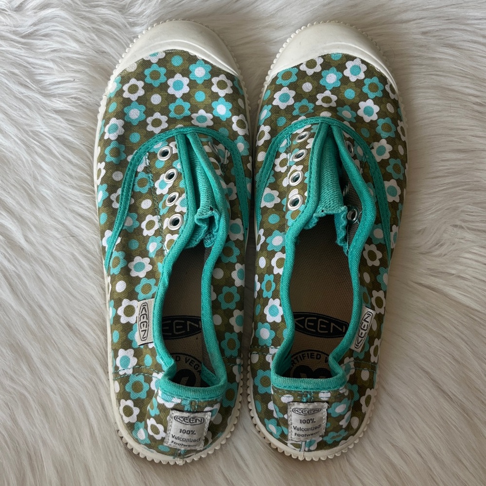 Keen canvas slip on 7 - Picture 2 of 6